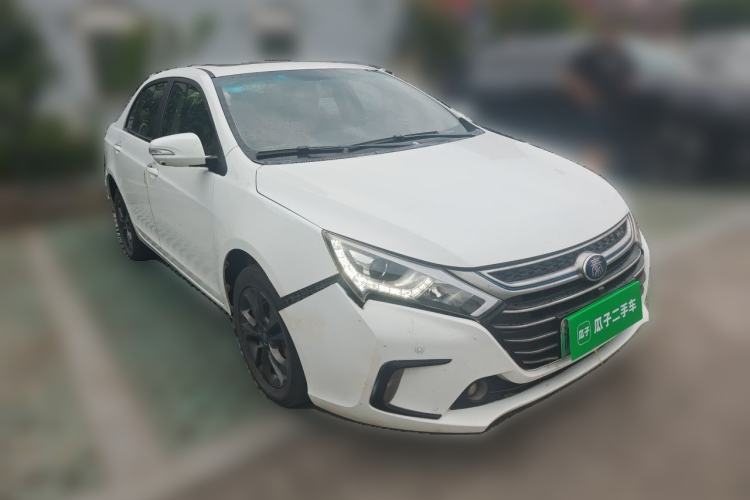 Used BYD Qin New Energy 2017 1.5T Luxury Model Front Right 45 Deg