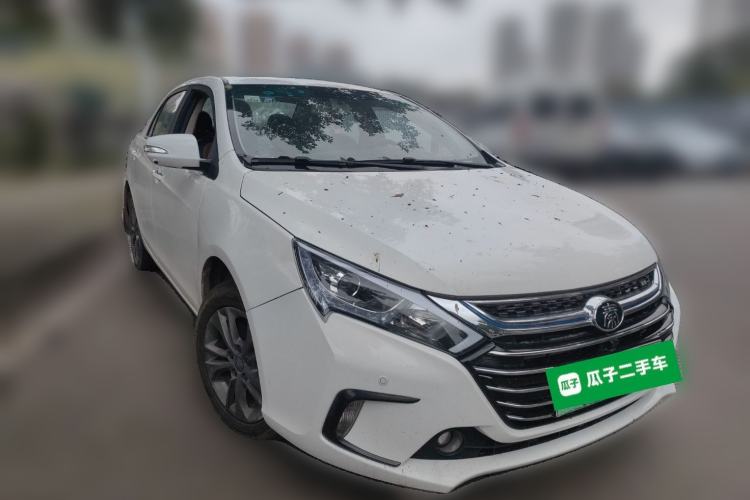 Used BYD Qin New Energy 2017 1.5T Luxury Model Front Right 45 Deg