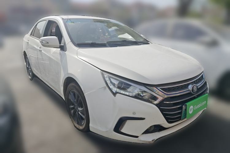 Used BYD Qin New Energy 2017 1.5T Luxury Model Front Right 45 Deg