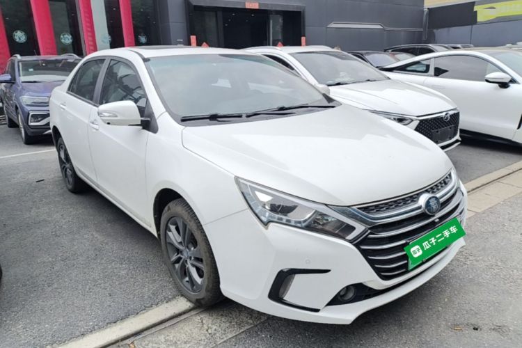 Used BYD Qin New Energy 2017 1.5T Luxury Model Front Right 45 Deg