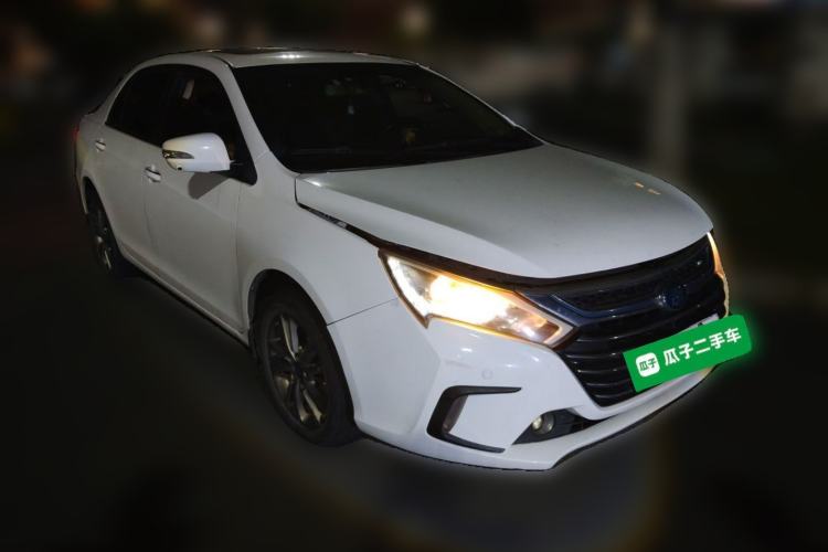 Used BYD Qin New Energy 2017 1.5T Luxury Model Front Right 45 Deg