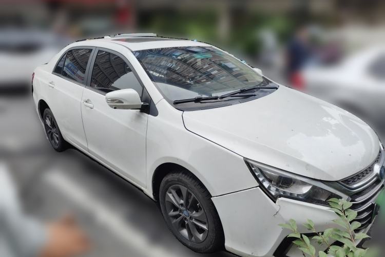 Used BYD Qin New Energy 2017 1.5T Luxury Model Front Right 45 Deg