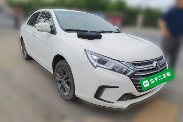Used BYD Qin New Energy 2017 1.5T Luxury Model Front Right 45 Deg