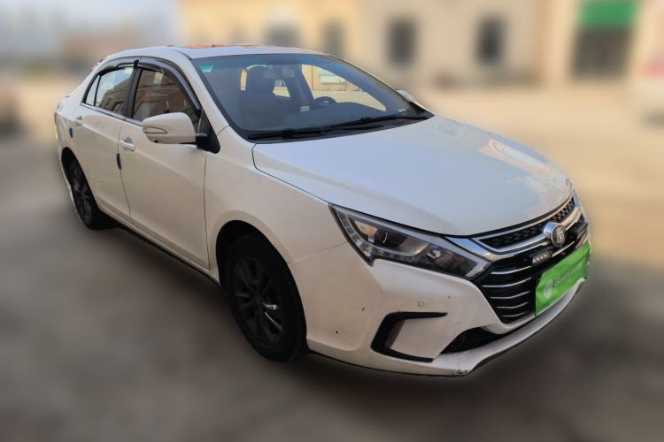 Used BYD Qin New Energy 2017 1.5T Luxury Model Front Right 45 Deg