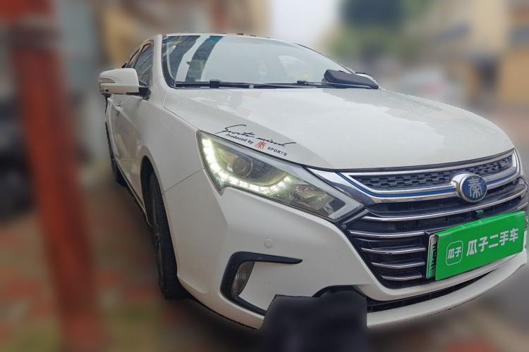 Used BYD Qin New Energy 2017 1.5T Luxury Model Front Right 45 Deg