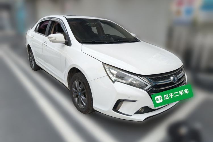 Used BYD Qin New Energy 2017 1.5T Luxury Model Front Right 45 Deg