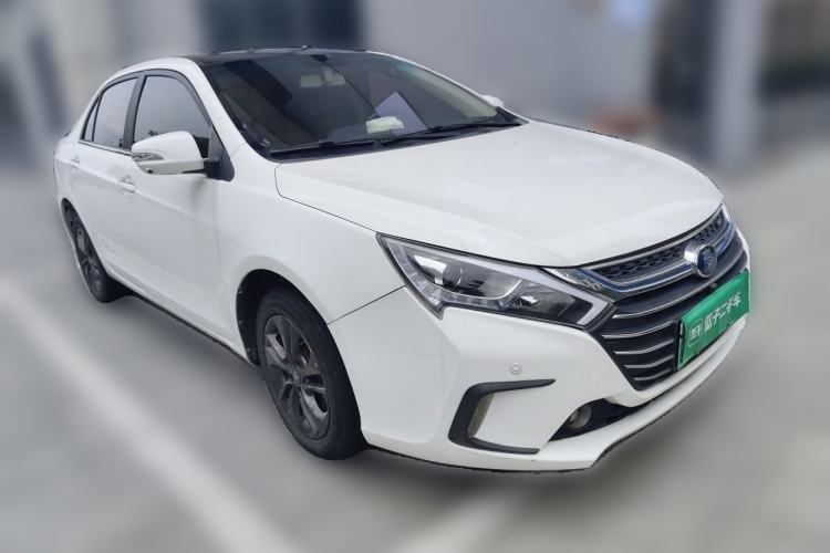 Used BYD Qin New Energy 2017 1.5T Luxury Model Front Right 45 Deg