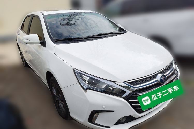 Used BYD Qin New Energy 2017 1.5T Luxury Model Front Right 45 Deg