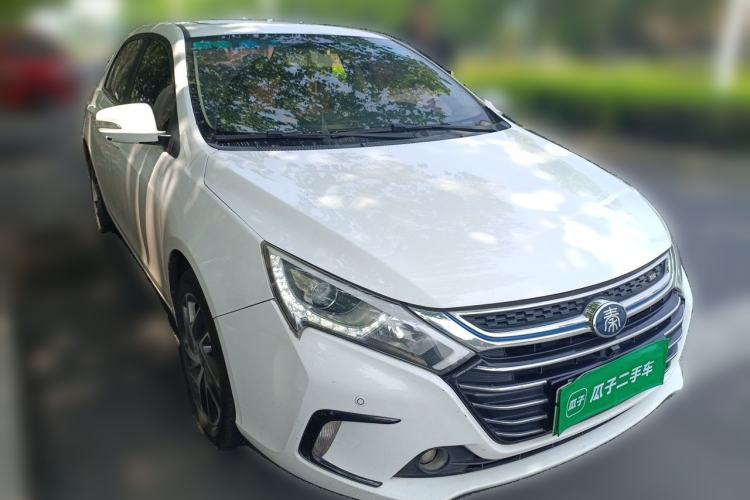 Used BYD Qin New Energy 2017 1.5T Luxury Model Front Right 45 Deg