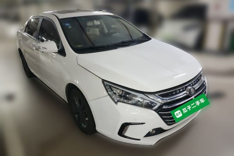 Used BYD Qin New Energy 2017 1.5T Luxury Model Front Right 45 Deg