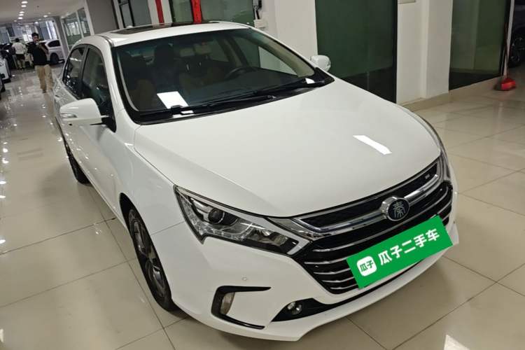 Used BYD Qin New Energy 2017 1.5T Luxury Model Front Right 45 Deg
