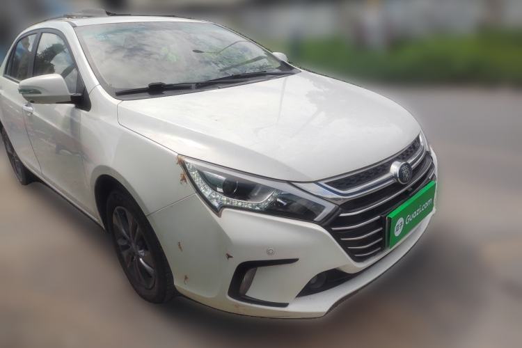 Used BYD Qin New Energy 2017 1.5T Luxury Model Front Right 45 Deg