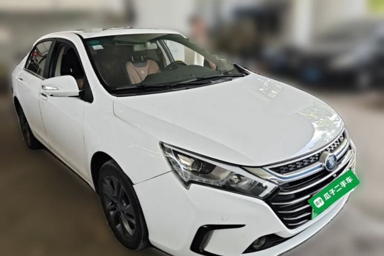 Used BYD Qin New Energy 2017 1.5T Luxury Model Front Right 45 Deg