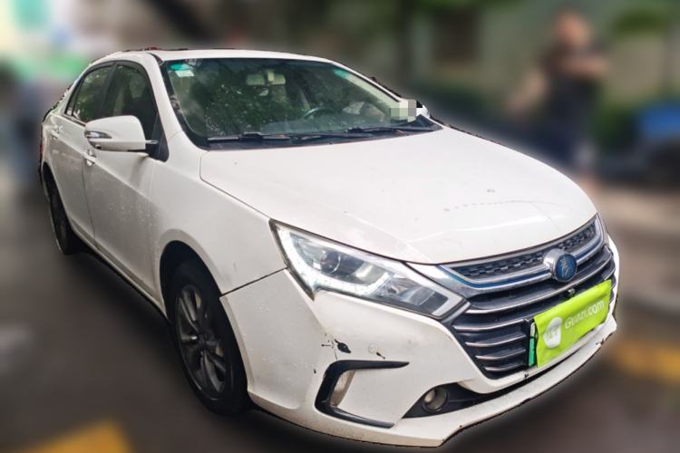 Used BYD Qin New Energy 2017 1.5T Luxury Model Front Right 45 Deg