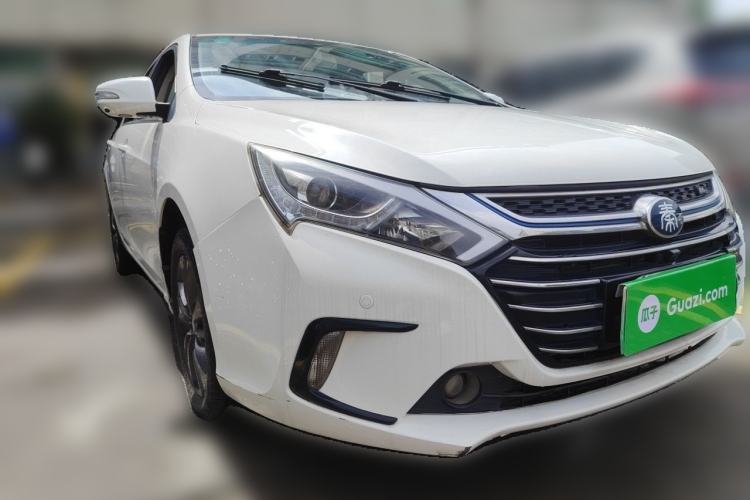 Used BYD Qin New Energy 2017 1.5T Luxury Model Front Right 45 Deg