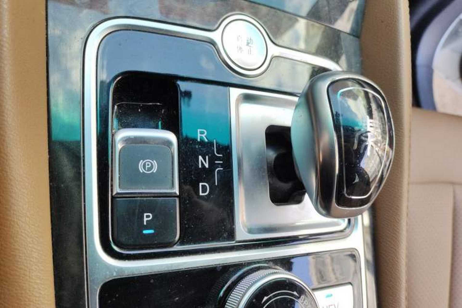 Used BYD Qin New Energy 2017 1.5T Luxury Model Gear Lever