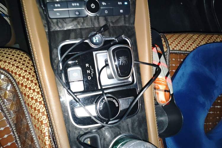 Used BYD Qin New Energy 2017 1.5T Luxury Model Gear Lever