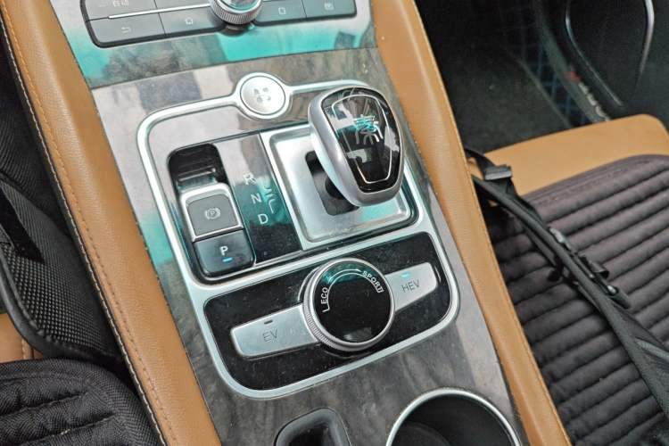 Used BYD Qin New Energy 2017 1.5T Luxury Model Gear Lever