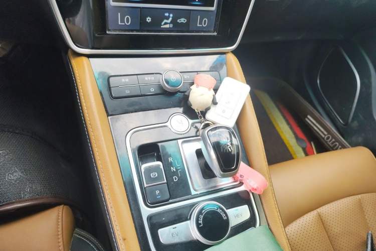 Used BYD Qin New Energy 2017 1.5T Luxury Model Gear Lever