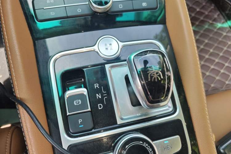 Used BYD Qin New Energy 2017 1.5T Luxury Model Gear Lever