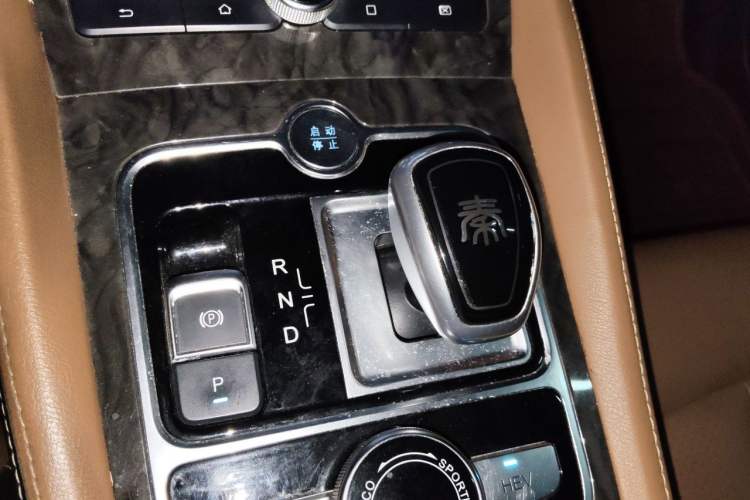 Used BYD Qin New Energy 2017 1.5T Luxury Model Gear Lever