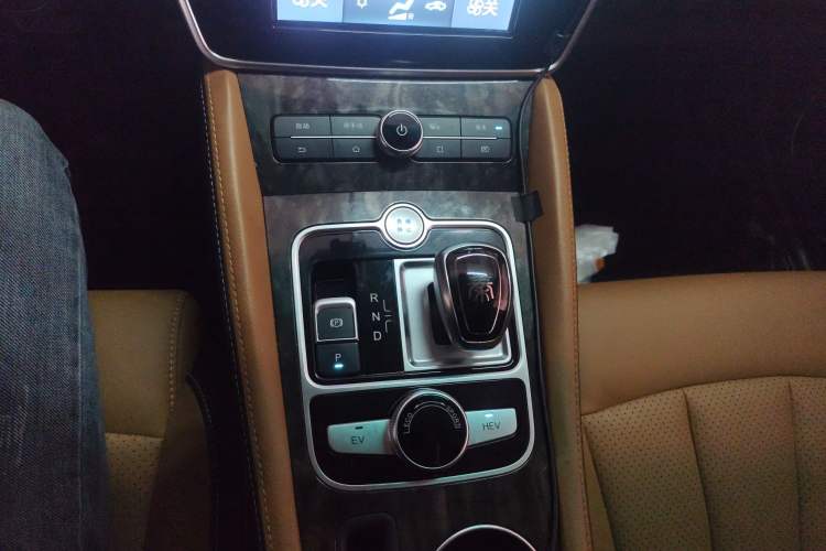 Used BYD Qin New Energy 2017 1.5T Luxury Model Gear Lever