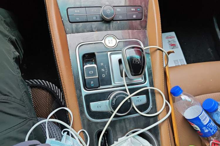 Used BYD Qin New Energy 2017 1.5T Luxury Model Gear Lever