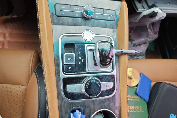 Used BYD Qin New Energy 2017 1.5T Luxury Model Gear Lever