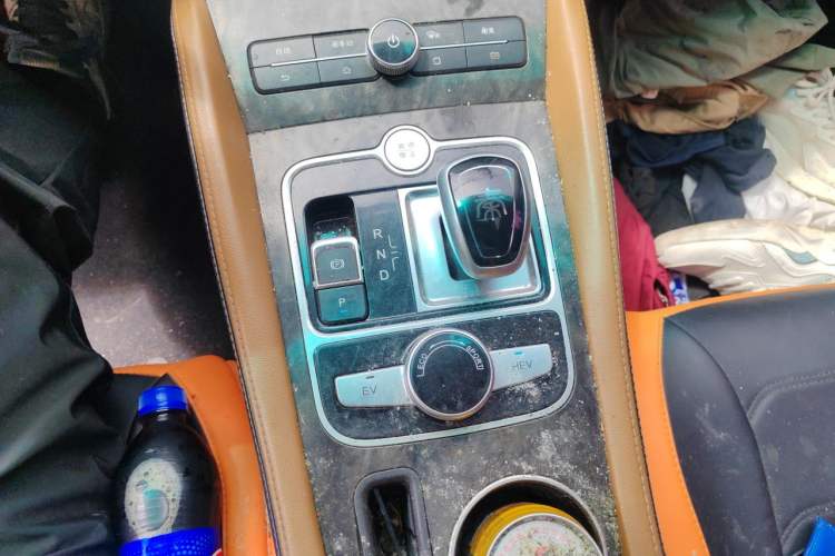 Used BYD Qin New Energy 2017 1.5T Luxury Model Gear Lever