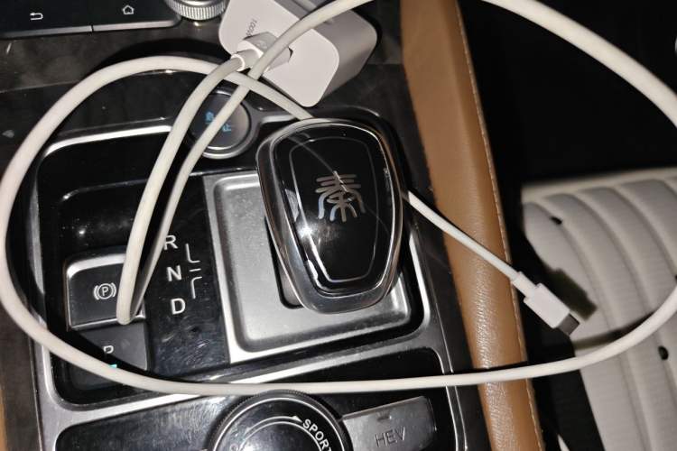 Used BYD Qin New Energy 2017 1.5T Luxury Model Gear Lever