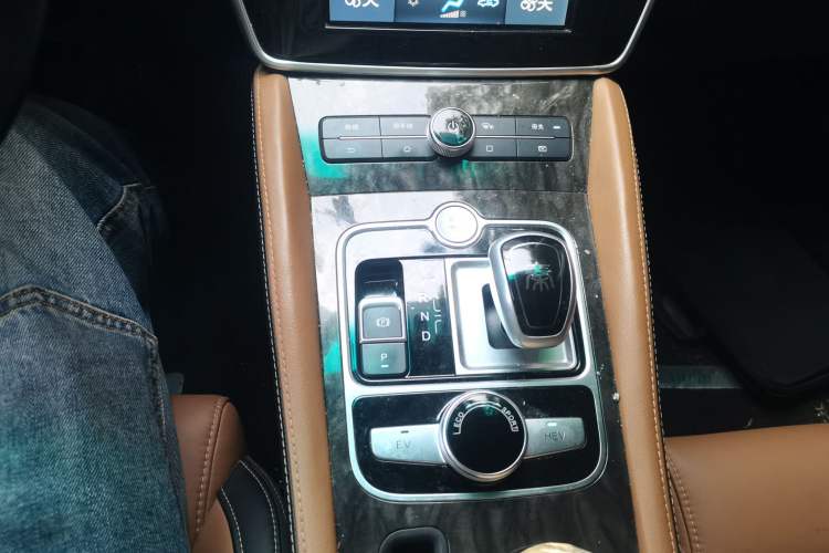 Used BYD Qin New Energy 2017 1.5T Luxury Model Gear Lever