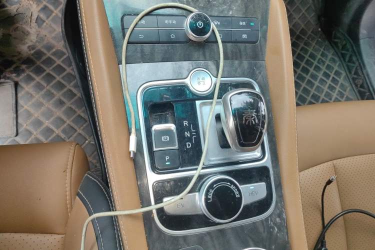 Used BYD Qin New Energy 2017 1.5T Luxury Model Gear Lever