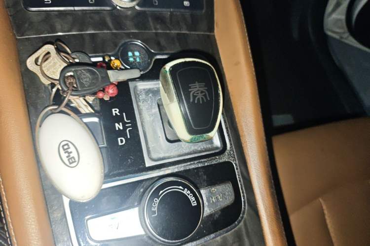 Used BYD Qin New Energy 2017 1.5T Luxury Model Gear Lever