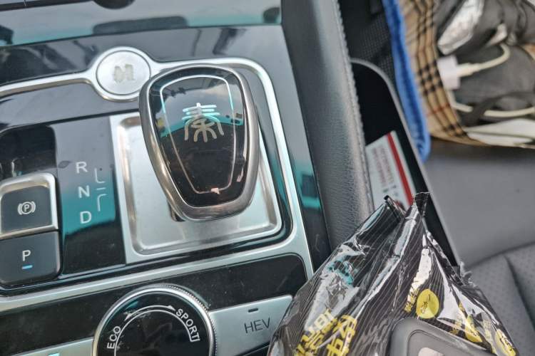 Used BYD Qin New Energy 2017 1.5T Luxury Model Gear Lever
