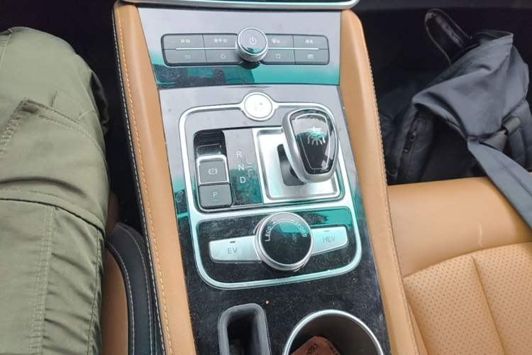 Used BYD Qin New Energy 2017 1.5T Luxury Model Gear Lever