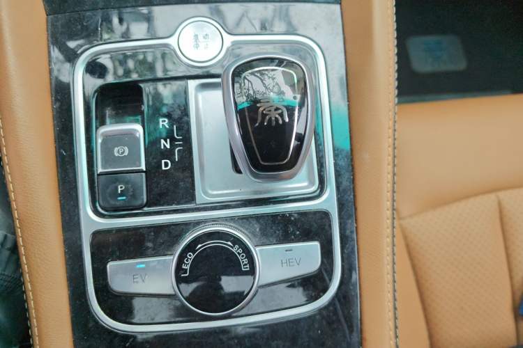 Used BYD Qin New Energy 2017 1.5T Luxury Model Gear Lever