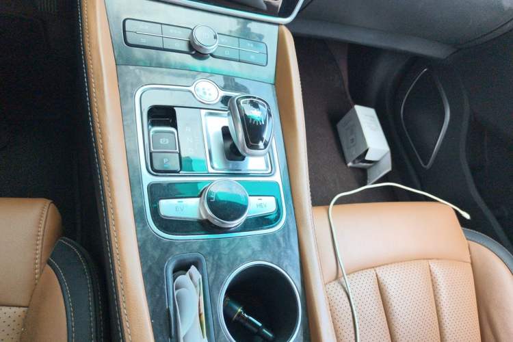 Used BYD Qin New Energy 2017 1.5T Luxury Model Gear Lever
