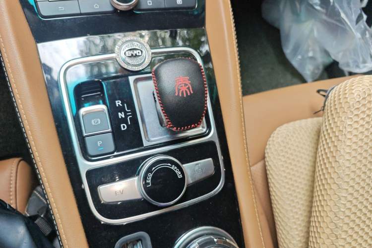 Used BYD Qin New Energy 2017 1.5T Luxury Model Gear Lever