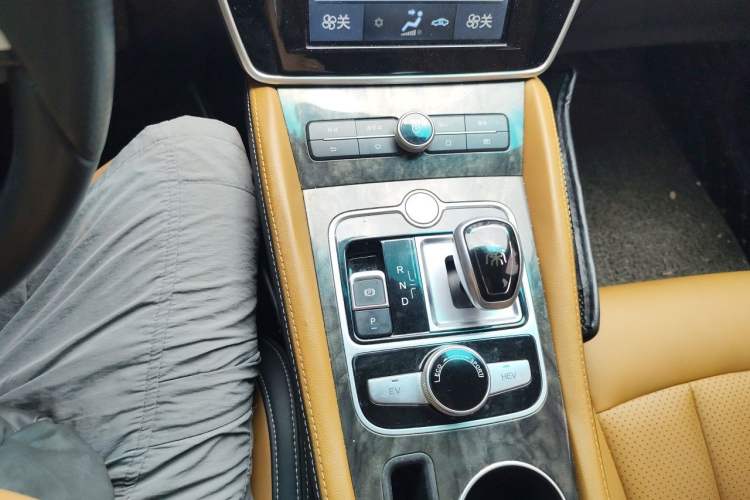Used BYD Qin New Energy 2017 1.5T Luxury Model Gear Lever
