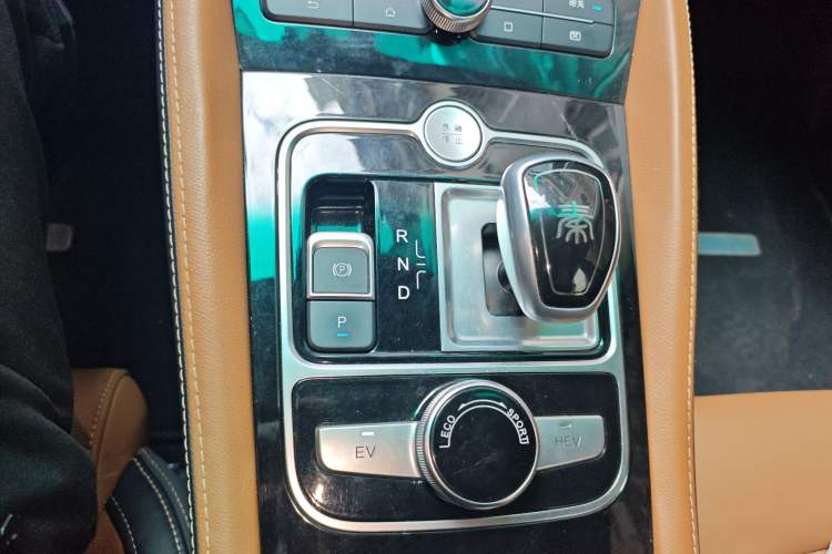 Used BYD Qin New Energy 2017 1.5T Luxury Model Gear Lever
