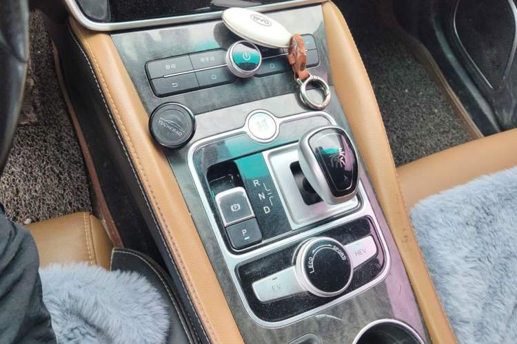 Used BYD Qin New Energy 2017 1.5T Luxury Model Gear Lever