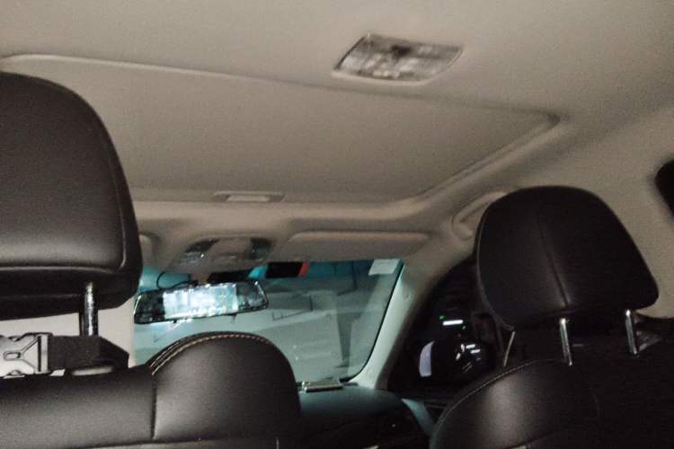Used BYD Qin New Energy 2017 1.5T Luxury Model Headliner