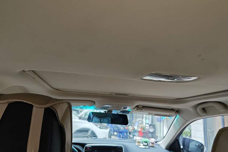 Used BYD Qin New Energy 2017 1.5T Luxury Model Headliner
