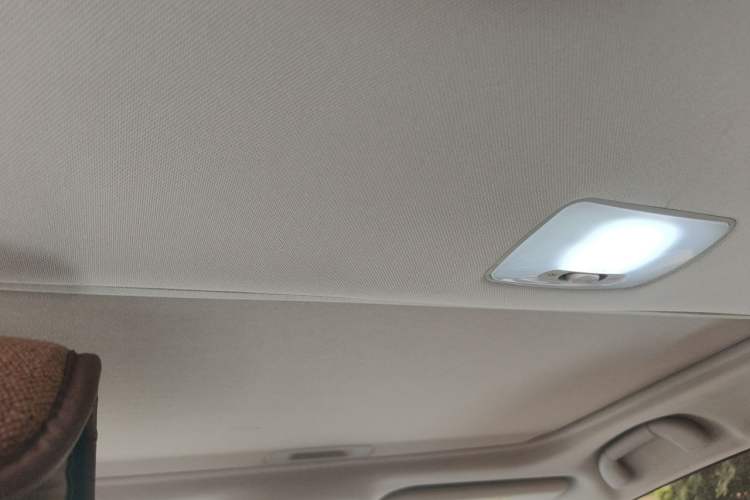 Used BYD Qin New Energy 2017 1.5T Luxury Model Headliner