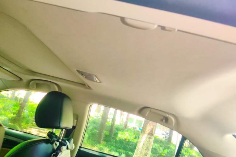Used BYD Qin New Energy 2017 1.5T Luxury Model Headliner