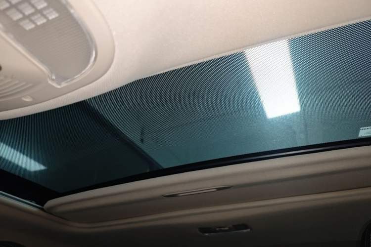Used BYD Qin New Energy 2017 1.5T Luxury Model Headliner