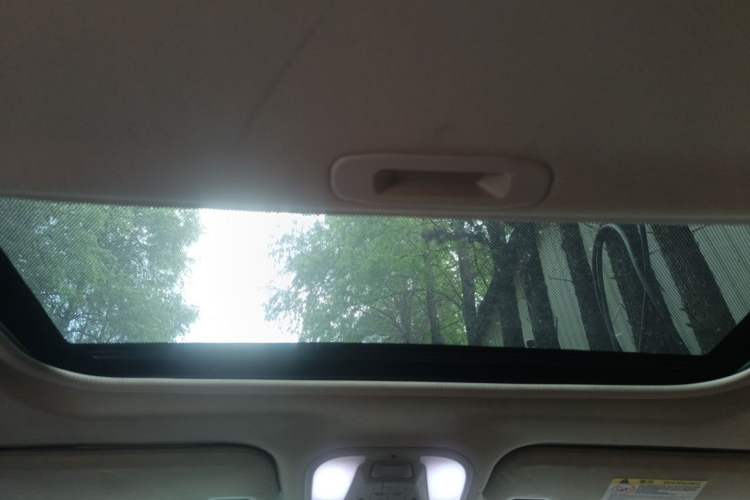 Used BYD Qin New Energy 2017 1.5T Luxury Model Headliner