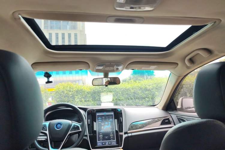 Used BYD Qin New Energy 2017 1.5T Luxury Model Headliner