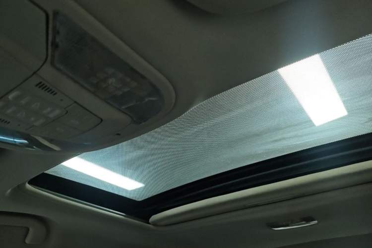 Used BYD Qin New Energy 2017 1.5T Luxury Model Headliner