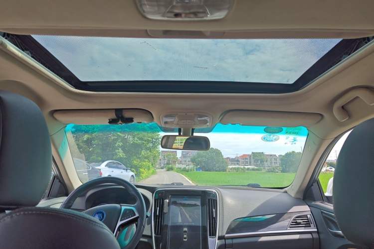 Used BYD Qin New Energy 2017 1.5T Luxury Model Headliner